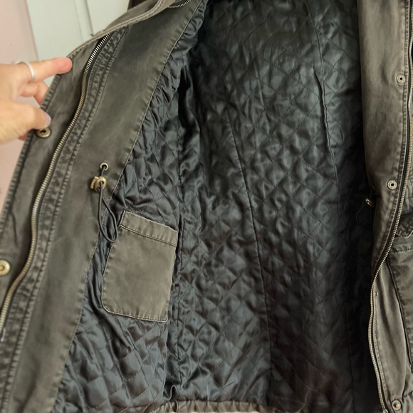 Guess Khaki jacket - Womens Small - Picture 11 of 14